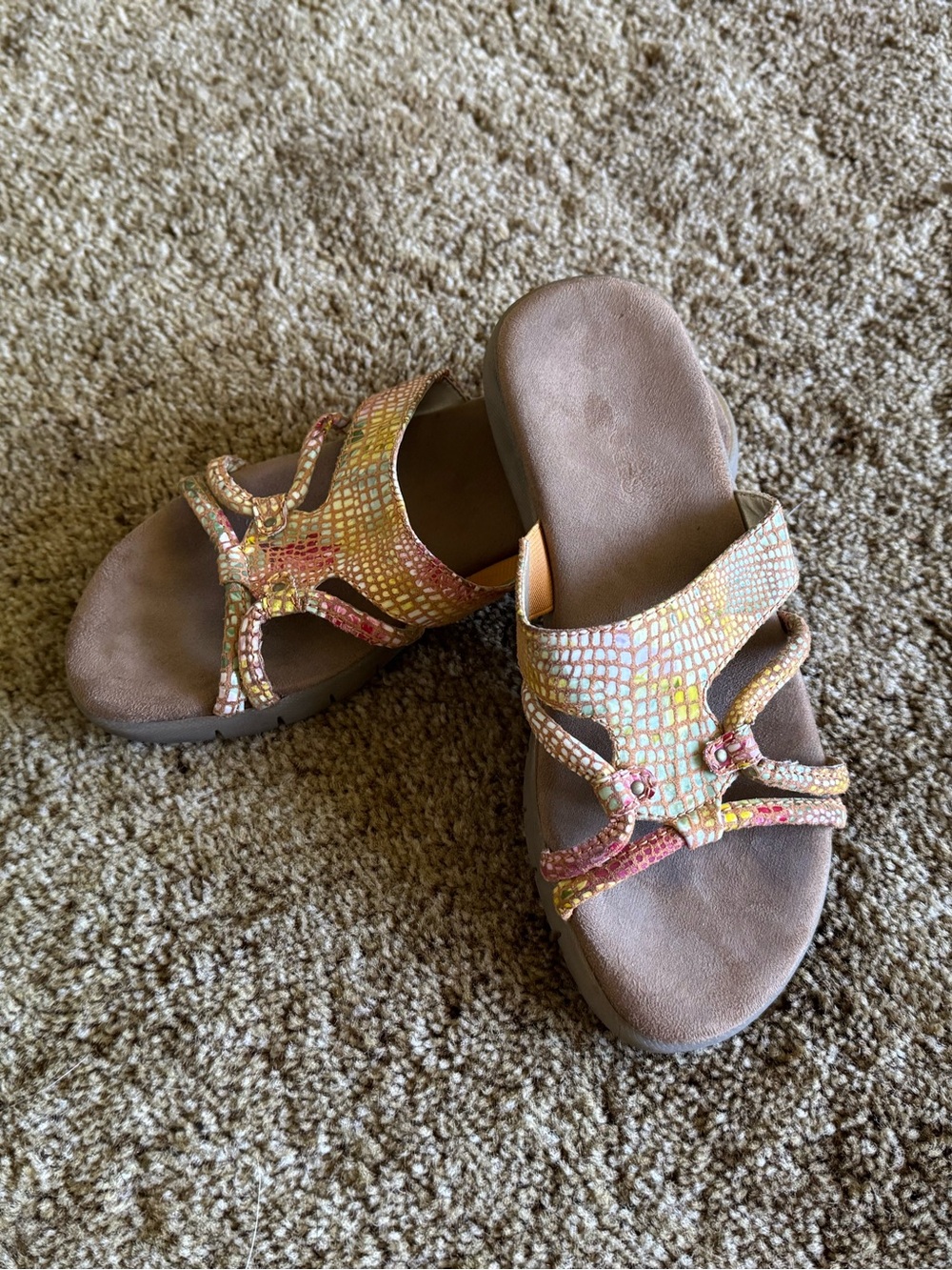 Multicolored snake print pattern Aerosoles sandals; excellent condition